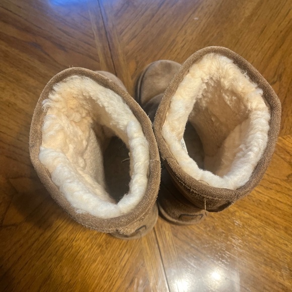 BEARPAW Women's Elle Short Boots 1962W Hickory Size 9 - Picture 8 of 9